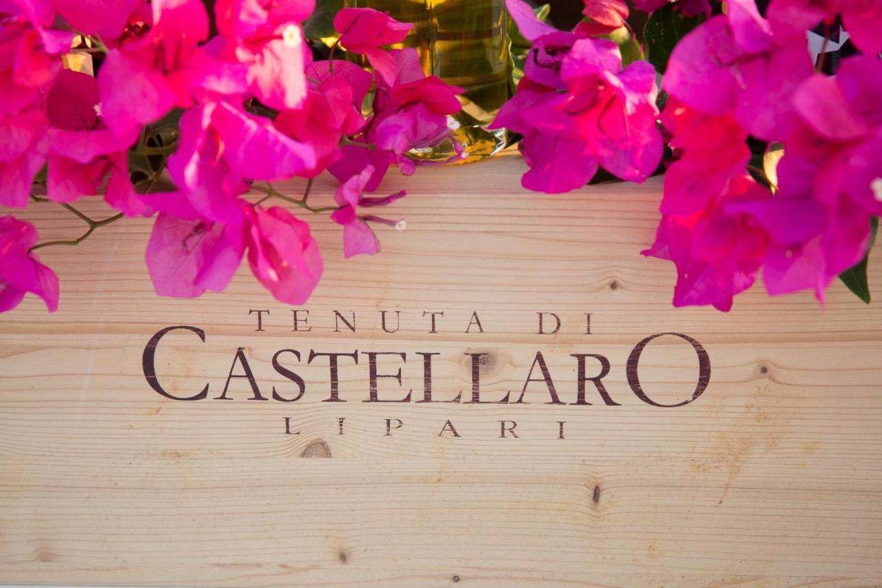 ליפארי Tenuta Di Castellaro Winery & Resort מראה חיצוני תמונה